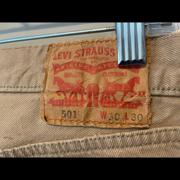 Levi's - Picture 3 of 7